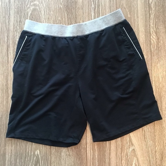 Tommy John Go Anywhere Shorts - Picture 1 of 7